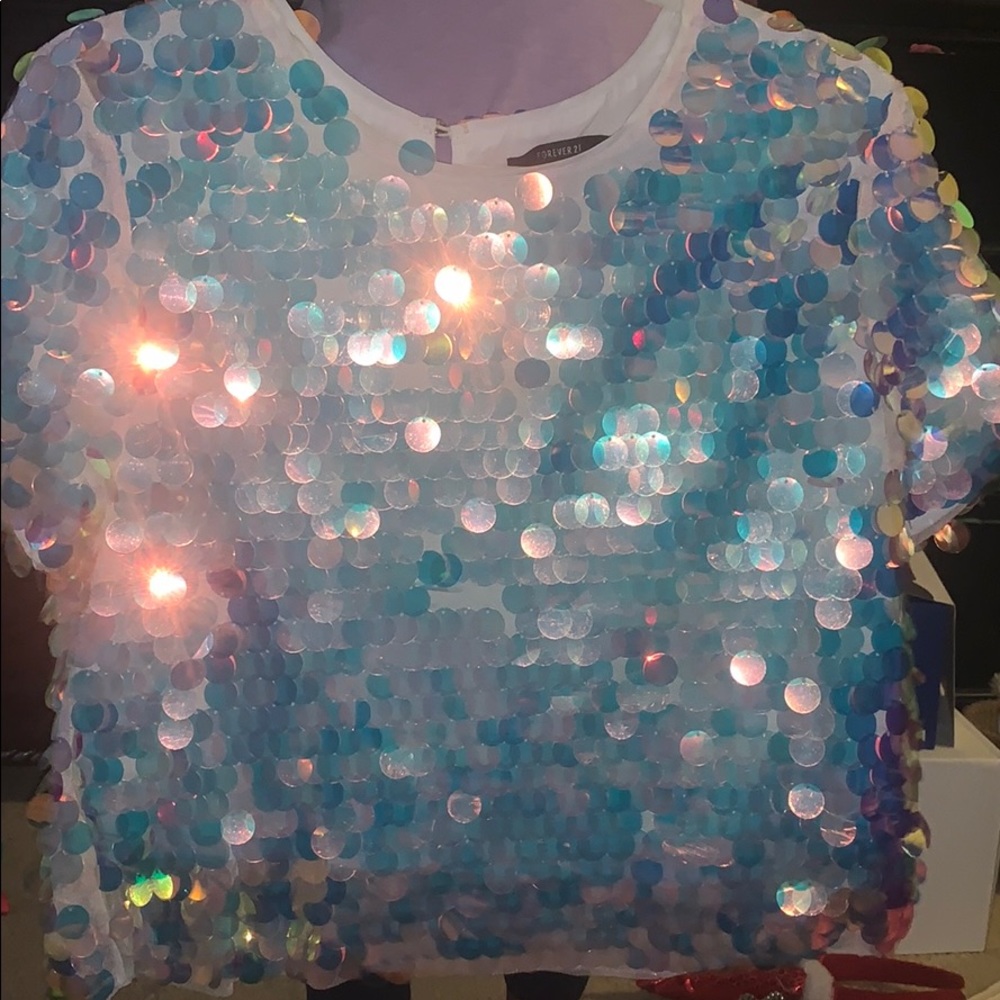 Forever 21 women shirt size Large